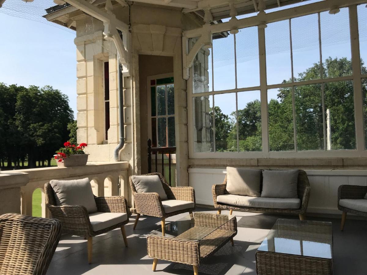 Chateau Vary Jarze Bagian luar foto