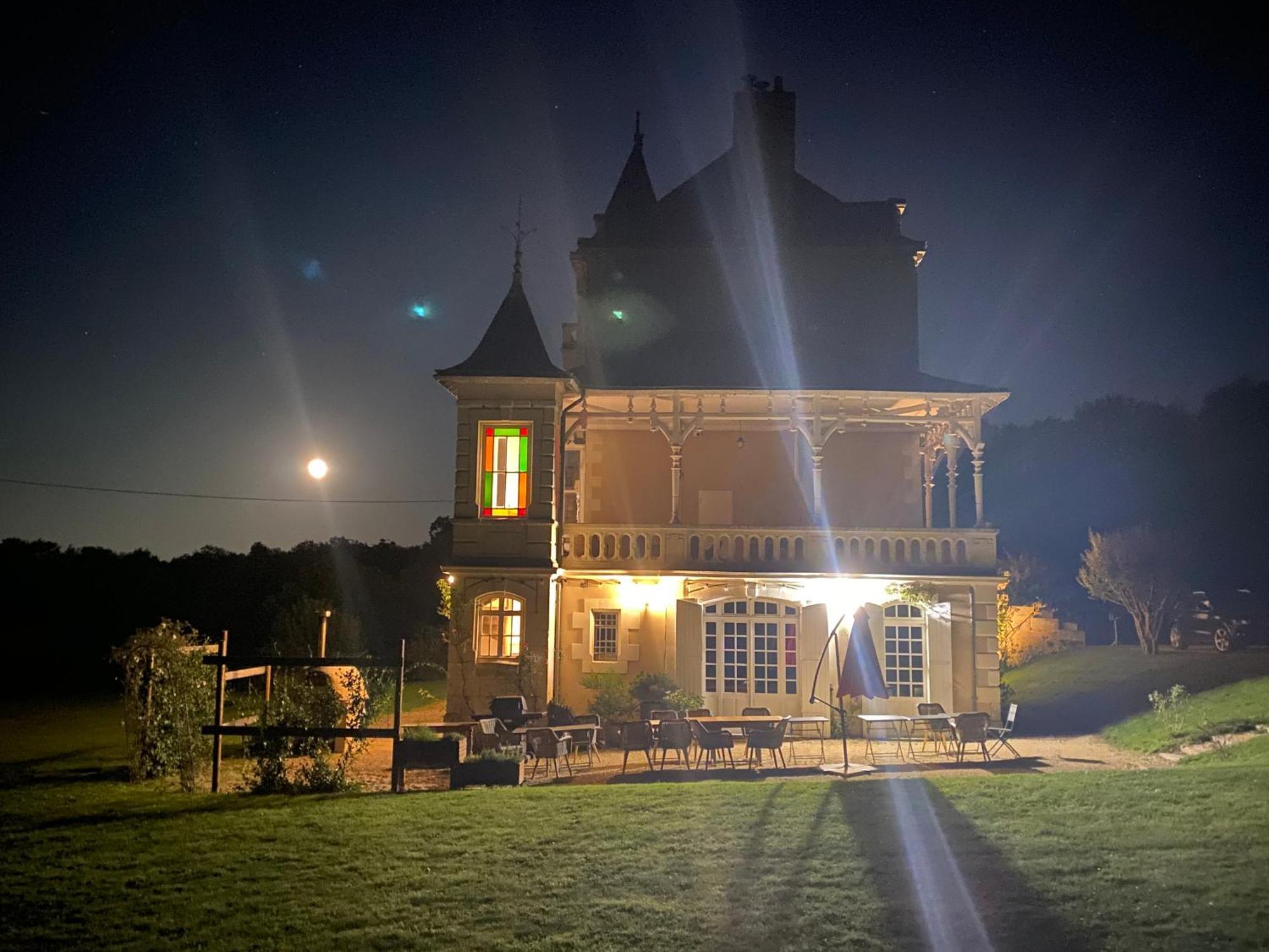 Chateau Vary Jarze Bagian luar foto