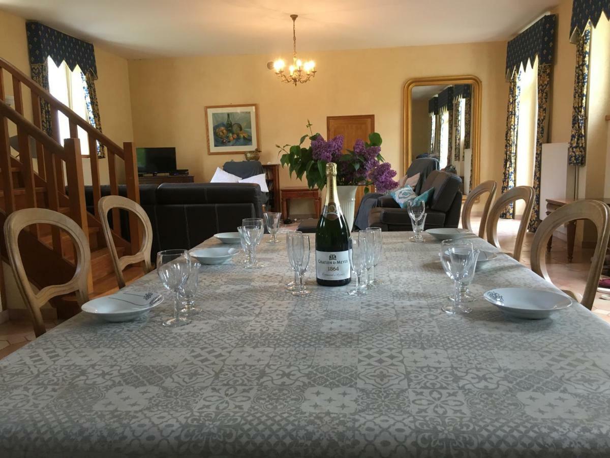 Chateau Vary Jarze Bagian luar foto