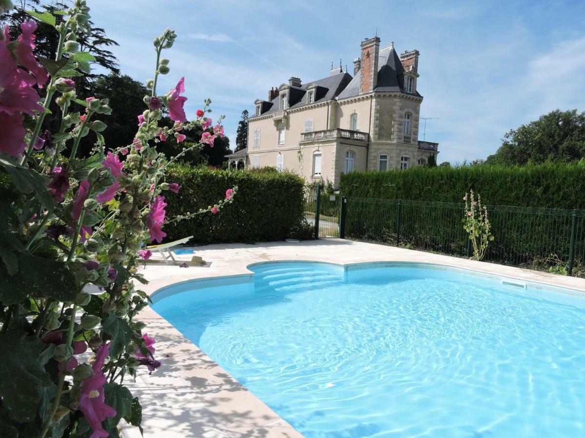 Chateau Vary Jarze Bagian luar foto