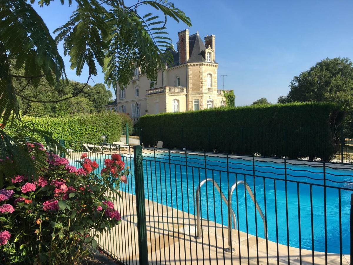 Chateau Vary Jarze Bagian luar foto